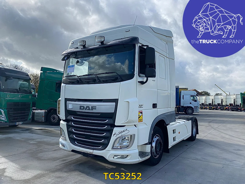 DAF XF 460 - شاحنة جرار: صور 1 DAF XF 460 - شاحنة جرار: صور 1