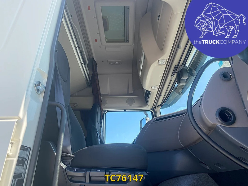 DAF XF 480 - شاحنة جرار: صور 5 DAF XF 480 - شاحنة جرار: صور 5