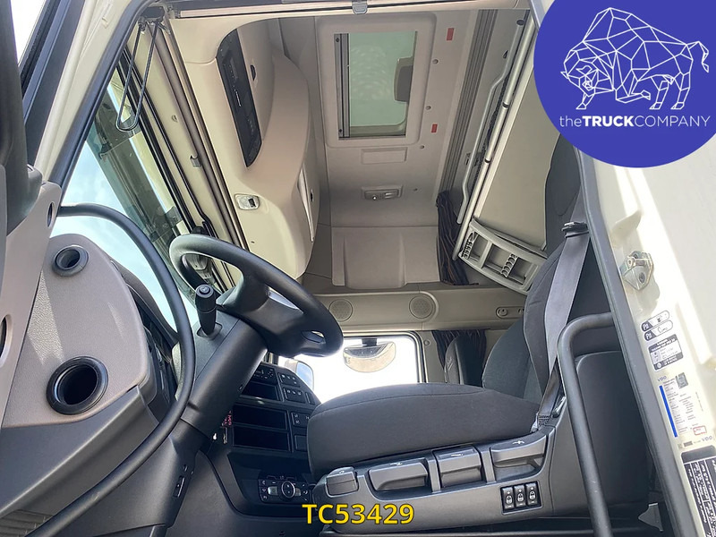 DAF XF 480 - شاحنة جرار: صور 5 DAF XF 480 - شاحنة جرار: صور 5