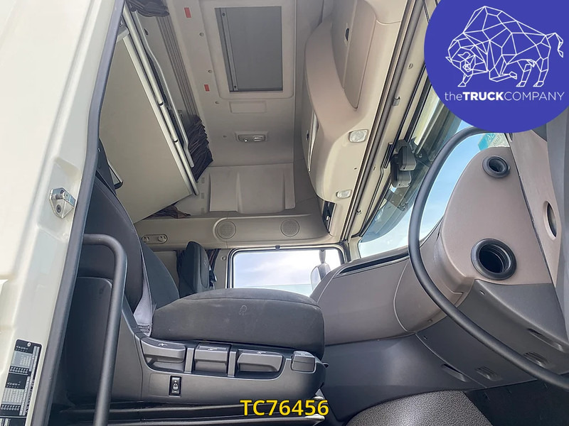 DAF XF 480 - شاحنة جرار: صور 5 DAF XF 480 - شاحنة جرار: صور 5