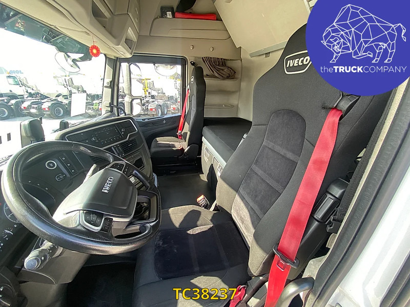 Iveco S-way 480 - شاحنة جرار: صور 5 Iveco S-way 480 - شاحنة جرار: صور 5