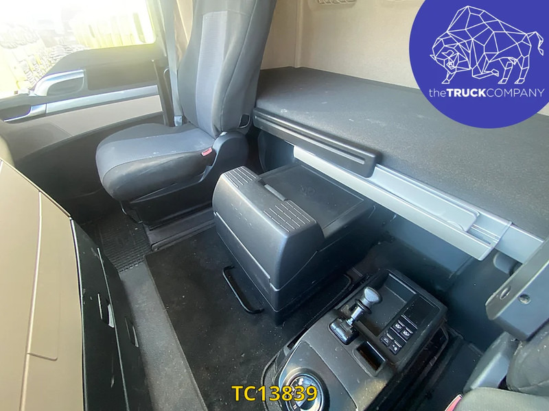 MAN TGX 460 - شاحنة جرار: صور 2 MAN TGX 460 - شاحنة جرار: صور 2