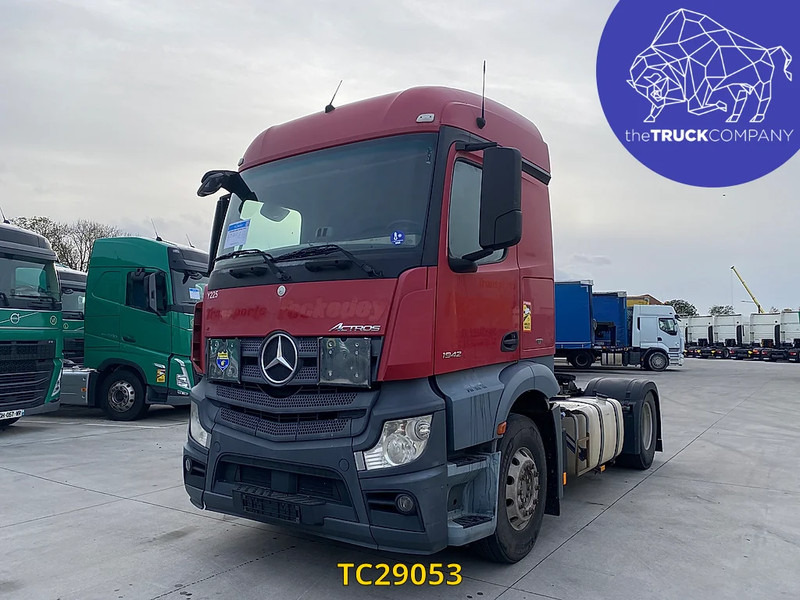 Mercedes-Benz Actros 1842 - شاحنة جرار: صور 1 Mercedes-Benz Actros 1842 - شاحنة جرار: صور 1