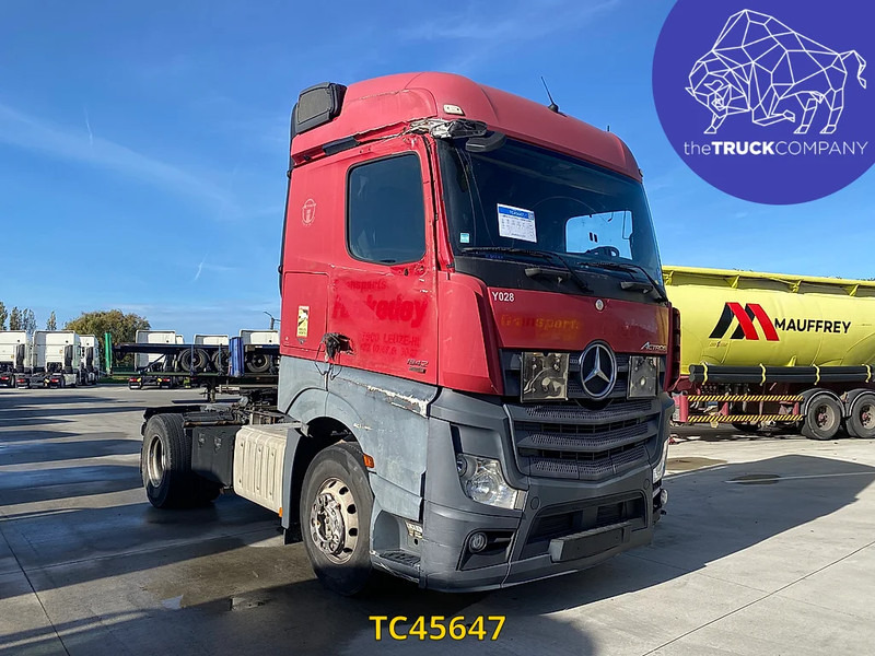 شاحنة جرار Mercedes-Benz Actros 1843: صور 9 شاحنة جرار Mercedes-Benz Actros 1843: صور 9