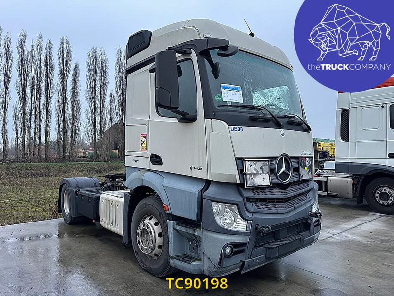 Mercedes-Benz Actros 1843 - شاحنة جرار: صور 3 Mercedes-Benz Actros 1843 - شاحنة جرار: صور 3