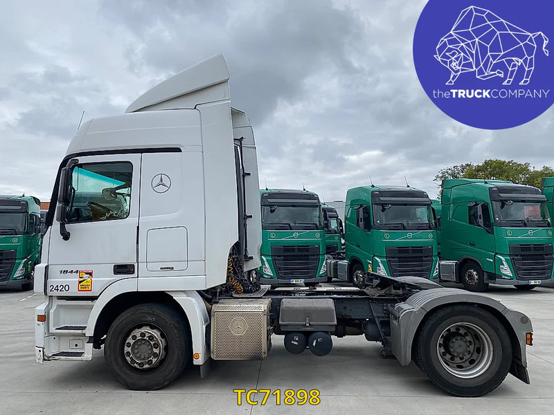 Mercedes-Benz Actros 1844 - شاحنة جرار: صور 2 Mercedes-Benz Actros 1844 - شاحنة جرار: صور 2