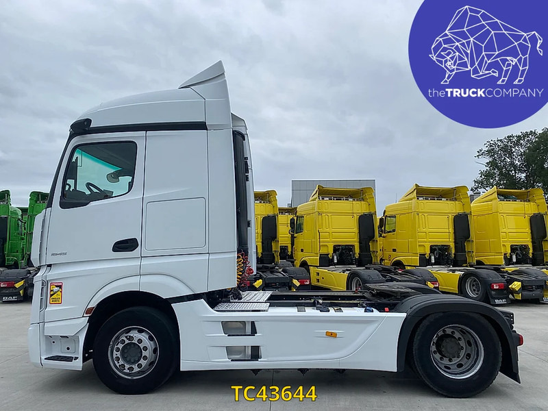 Mercedes-Benz Actros 1845 - شاحنة جرار: صور 2 Mercedes-Benz Actros 1845 - شاحنة جرار: صور 2