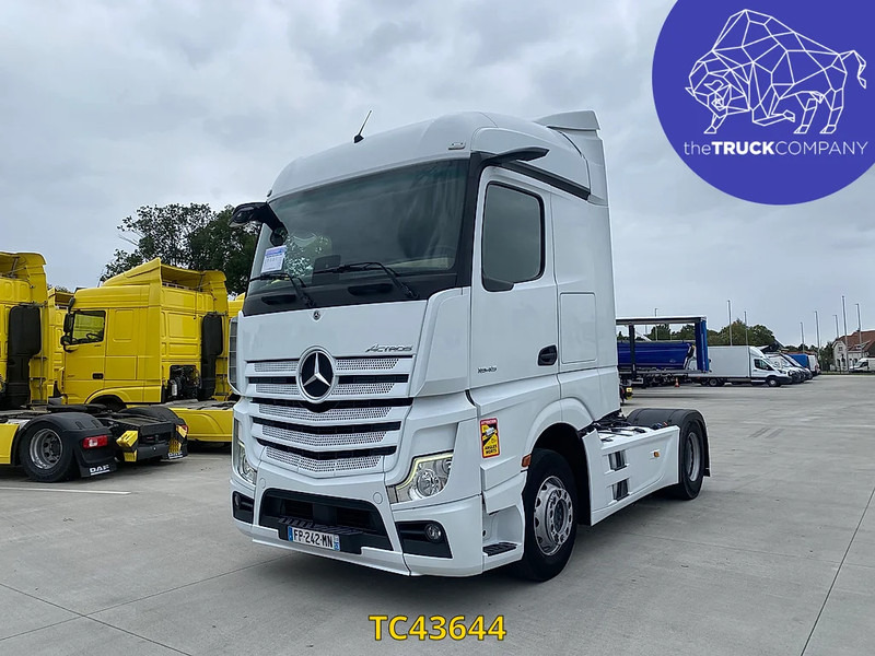 Mercedes-Benz Actros 1845 - شاحنة جرار: صور 1 Mercedes-Benz Actros 1845 - شاحنة جرار: صور 1