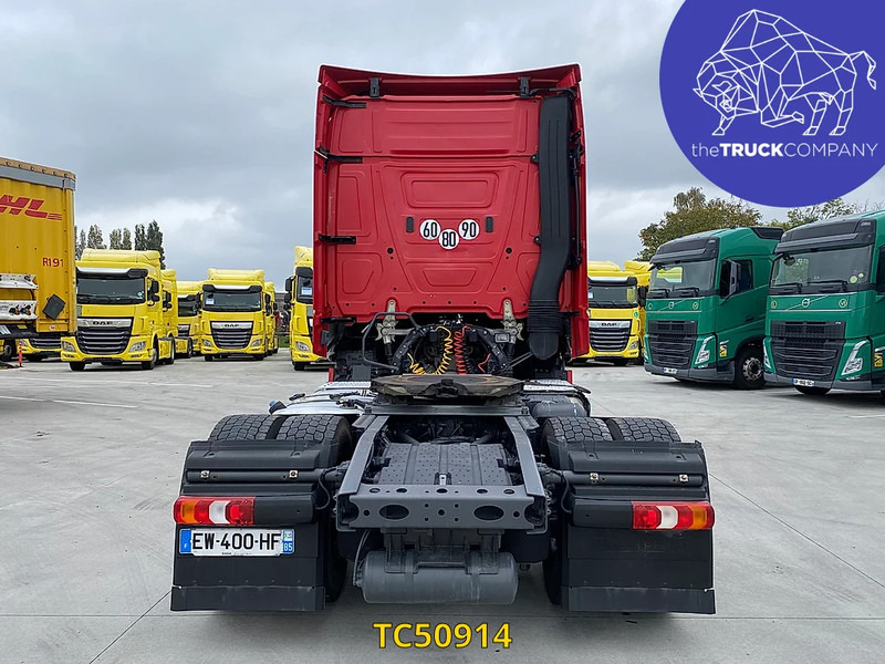 Mercedes-Benz Actros 1846 - شاحنة جرار: صور 4 Mercedes-Benz Actros 1846 - شاحنة جرار: صور 4