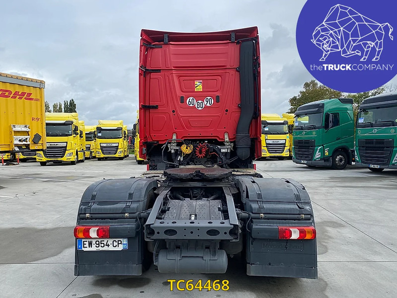 Mercedes-Benz Actros 1846 - شاحنة جرار: صور 4 Mercedes-Benz Actros 1846 - شاحنة جرار: صور 4