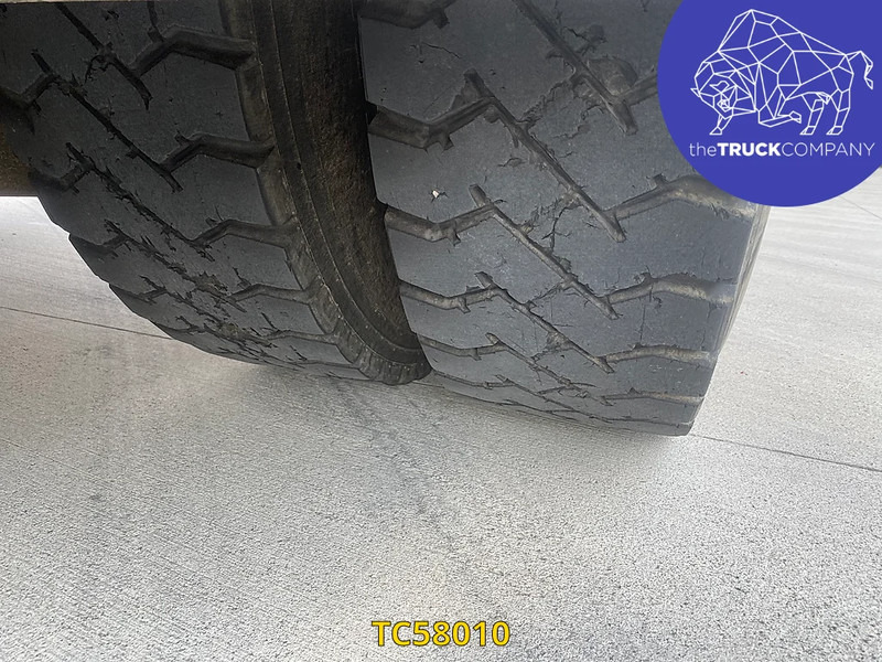 Mercedes-Benz Axor 1843 - شاحنة جرار: صور 3 Mercedes-Benz Axor 1843 - شاحنة جرار: صور 3