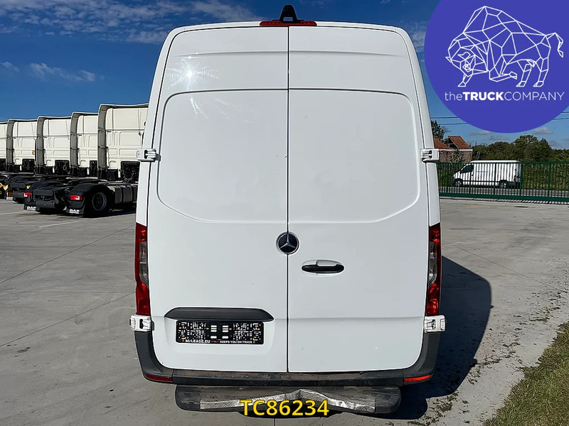 Mercedes-Benz E-Sprinter L2H2 41kWh - فان, فان كهربائية: صور 4 Mercedes-Benz E-Sprinter L2H2 41kWh - فان, فان كهربائية: صور 4