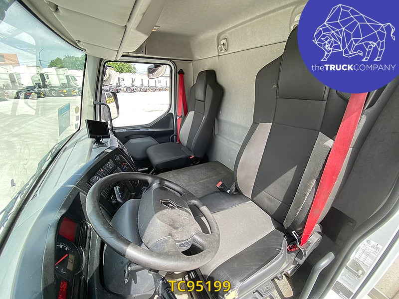 Renault D 210 - بصندوق مغلق شاحنة: صور 5 Renault D 210 - بصندوق مغلق شاحنة: صور 5