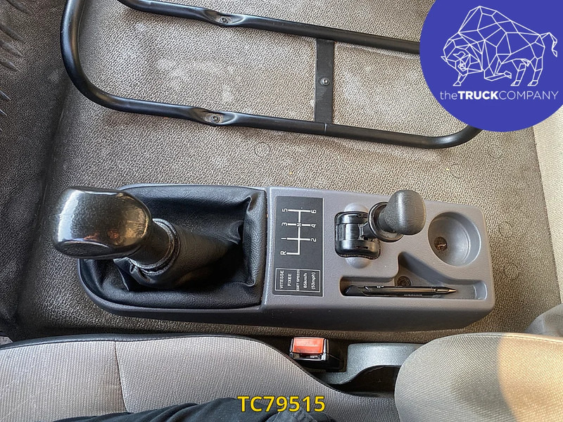 Renault Midlum 270 - شاحنة ستارة: صور 3 Renault Midlum 270 - شاحنة ستارة: صور 3