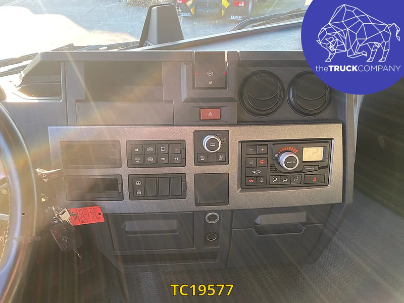 Renault T 460 - شاحنة جرار: صور 3 Renault T 460 - شاحنة جرار: صور 3