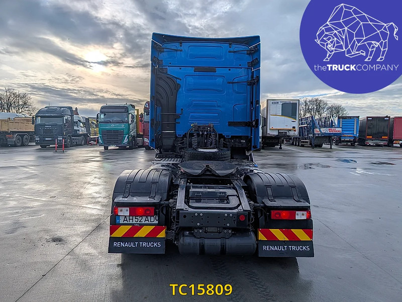 Renault T 520 - شاحنة جرار: صور 4 Renault T 520 - شاحنة جرار: صور 4