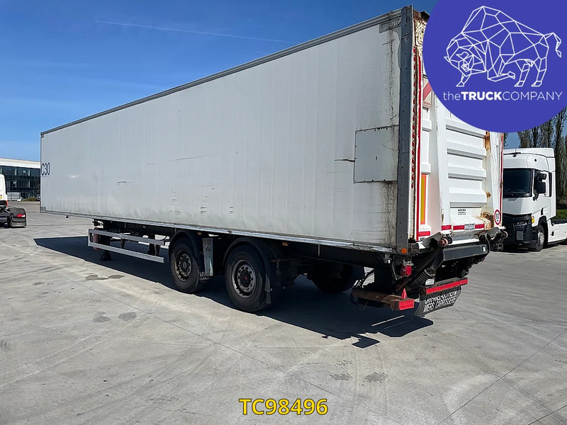 Renders - بصندوق مغلق نصف مقطورة: صور 3 Renders - بصندوق مغلق نصف مقطورة: صور 3