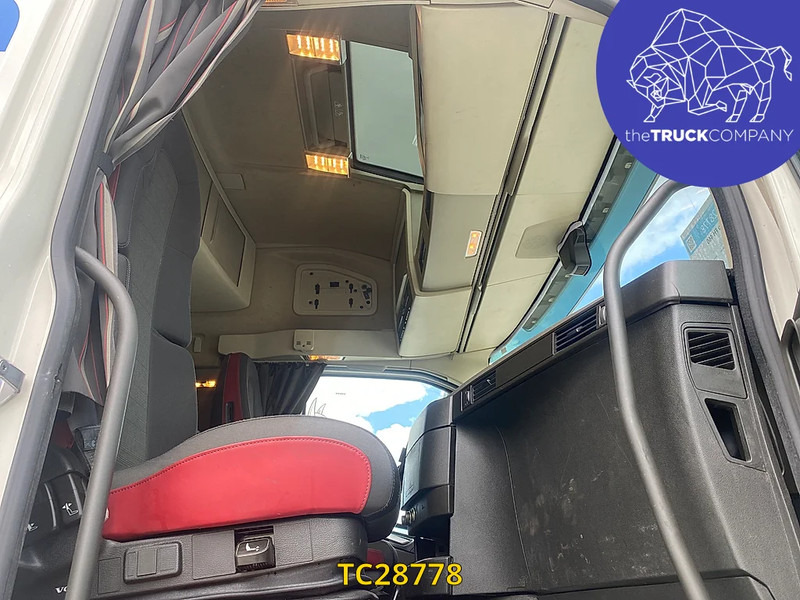 Volvo FH 460 - شاحنة جرار: صور 4 Volvo FH 460 - شاحنة جرار: صور 4