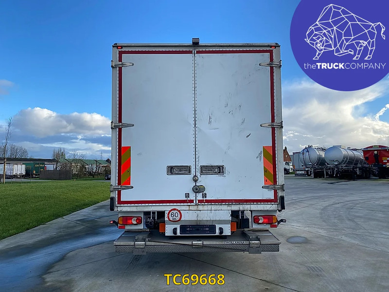 Volvo FL 250 - بصندوق مغلق شاحنة: صور 4 Volvo FL 250 - بصندوق مغلق شاحنة: صور 4