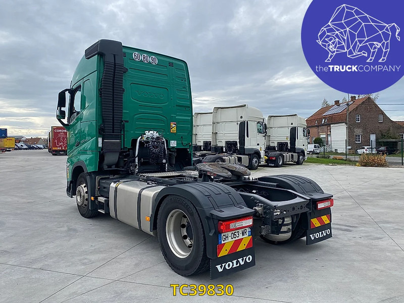 Volvo - شاحنة جرار: صور 3 Volvo - شاحنة جرار: صور 3