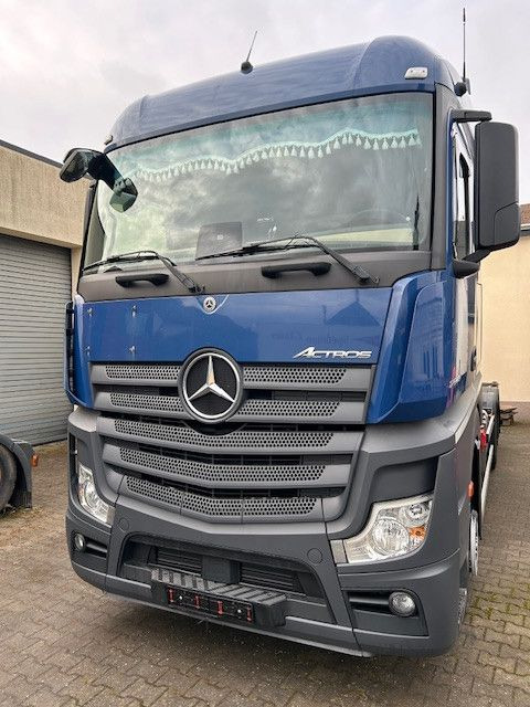 Mercedes-Benz 2548 Mercedes-Benz 2548 - شاحنات الحاويات/ جسم علوي قابل للتغيير شاحنة: صور 3 Mercedes-Benz 2548 Mercedes-Benz 2548 - شاحنات الحاويات/ جسم علوي قابل للتغيير شاحنة: صور 3