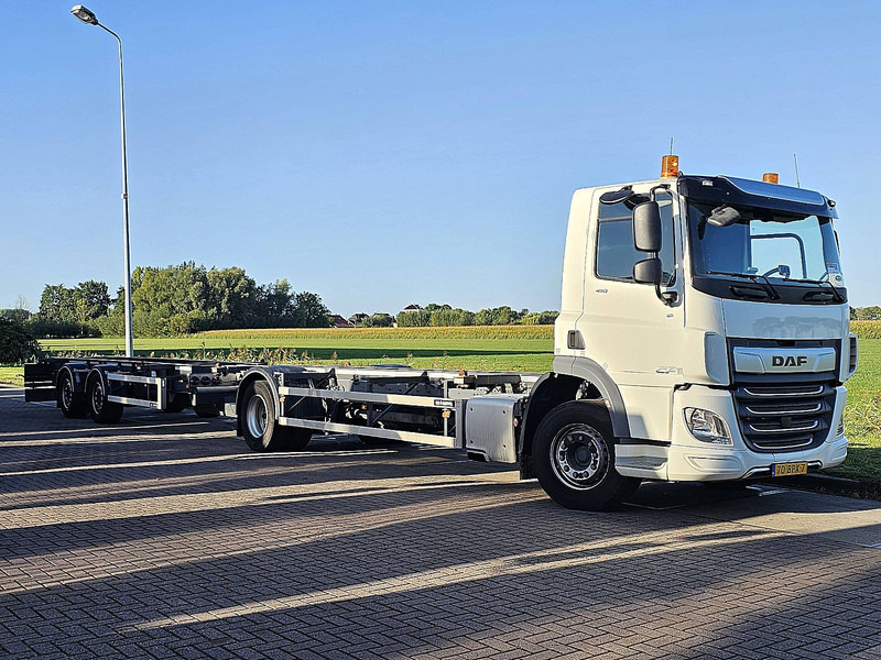 DAF CF 410 20FT TANKCONTAINER - شاحنات الحاويات/ جسم علوي قابل للتغيير شاحنة: صور 5 DAF CF 410 20FT TANKCONTAINER - شاحنات الحاويات/ جسم علوي قابل للتغيير شاحنة: صور 5