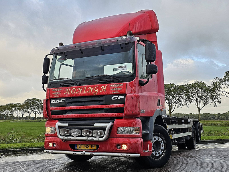 DAF CF 85.360 6X2 FAS E5 359DKM - شاحنة ذات الخطاف: صور 1 DAF CF 85.360 6X2 FAS E5 359DKM - شاحنة ذات الخطاف: صور 1