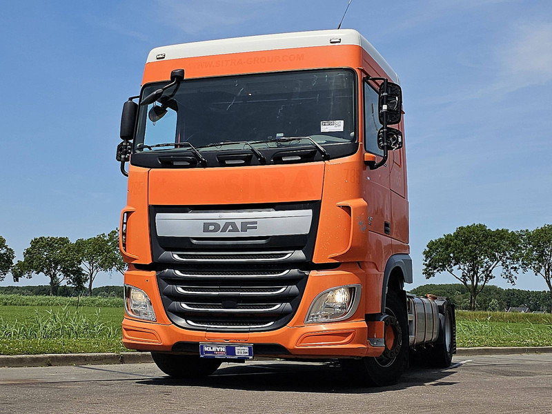 DAF XF 440 SPACECAB MANUAL - شاحنة جرار: صور 1 DAF XF 440 SPACECAB MANUAL - شاحنة جرار: صور 1