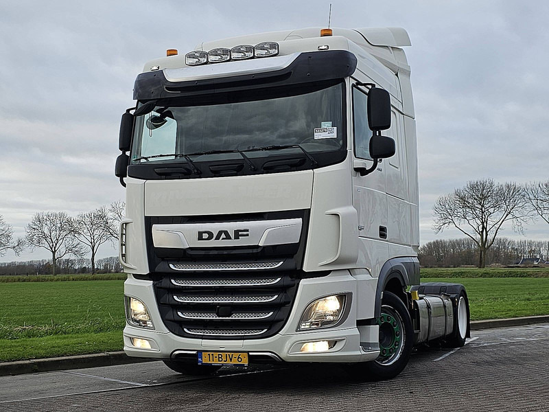 DAF XF 450 - شاحنة جرار: صور 1 DAF XF 450 - شاحنة جرار: صور 1