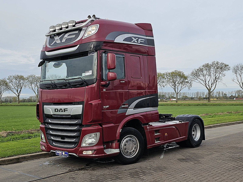 DAF XF 530 - شاحنة جرار: صور 2 DAF XF 530 - شاحنة جرار: صور 2