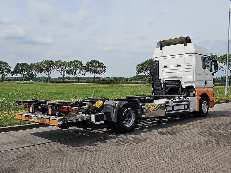MAN 18.400 TGX XLX 4X2 2T LIFT INT. - شاحنات الحاويات/ جسم علوي قابل للتغيير شاحنة: صور 3 MAN 18.400 TGX XLX 4X2 2T LIFT INT. - شاحنات الحاويات/ جسم علوي قابل للتغيير شاحنة: صور 3