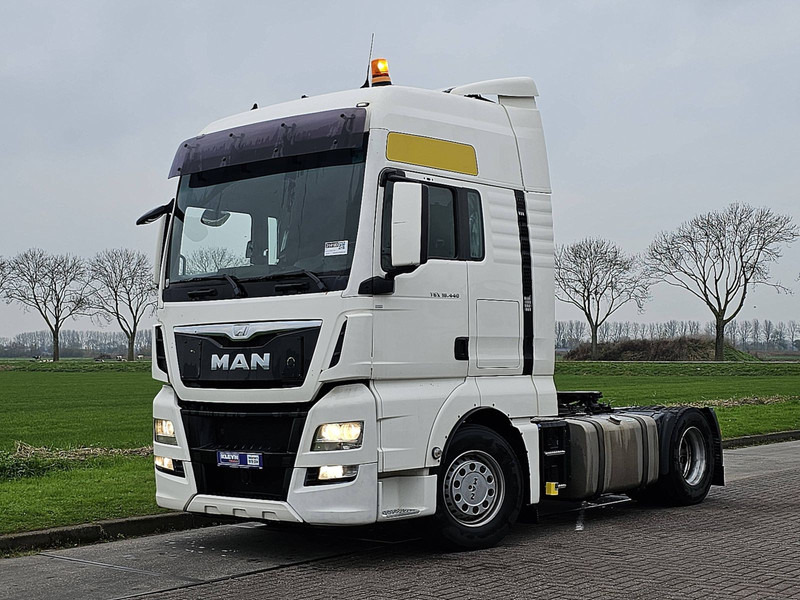 MAN 18.440 TGX XXL 2X TANK INTARDER - شاحنة جرار: صور 2 MAN 18.440 TGX XXL 2X TANK INTARDER - شاحنة جرار: صور 2