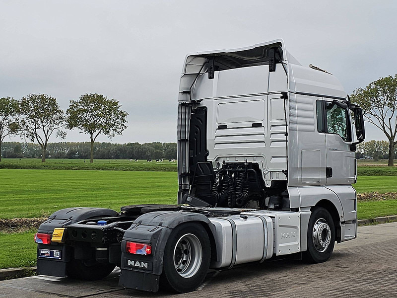 MAN 18.500 TGX XLX 2X TANK NIGHT AC - شاحنة جرار: صور 3 MAN 18.500 TGX XLX 2X TANK NIGHT AC - شاحنة جرار: صور 3