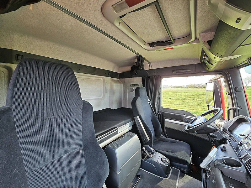 بصندوق مغلق شاحنة MAN 26.320 TGS: صور 15 بصندوق مغلق شاحنة MAN 26.320 TGS: صور 15