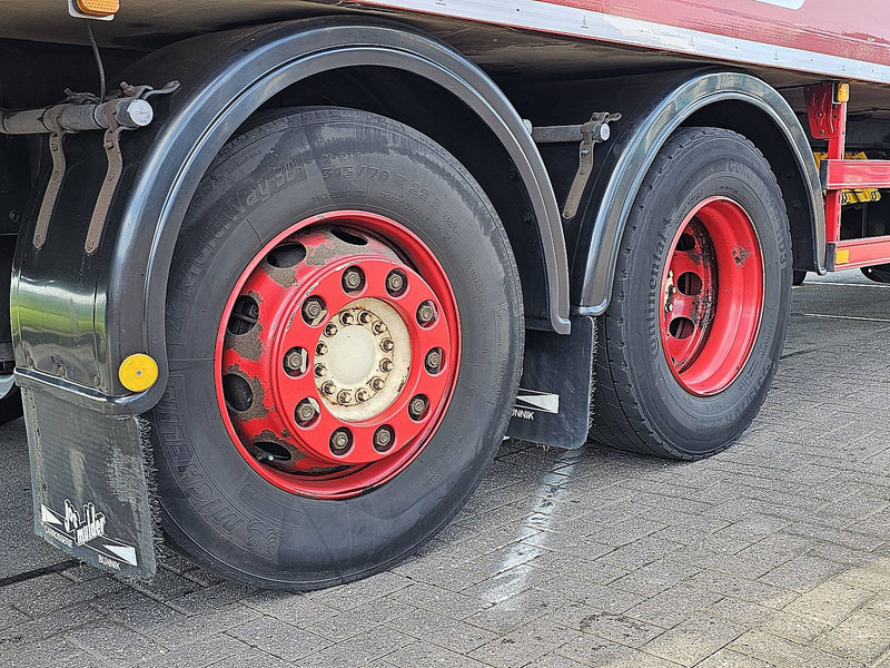 بصندوق مغلق شاحنة MAN 26.320 TGS: صور 19 بصندوق مغلق شاحنة MAN 26.320 TGS: صور 19