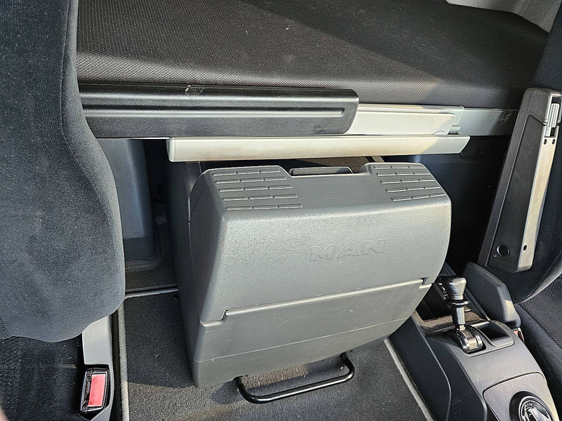 بصندوق مغلق شاحنة MAN 26.320 TGS: صور 10 بصندوق مغلق شاحنة MAN 26.320 TGS: صور 10