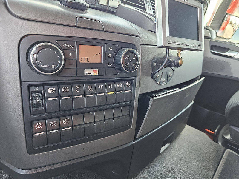 بصندوق مغلق شاحنة MAN 26.320 TGS: صور 13 بصندوق مغلق شاحنة MAN 26.320 TGS: صور 13