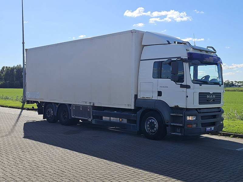 MAN 26.440 TGA LX 6X2 SIDE DOORS - بصندوق مغلق شاحنة: صور 5 MAN 26.440 TGA LX 6X2 SIDE DOORS - بصندوق مغلق شاحنة: صور 5