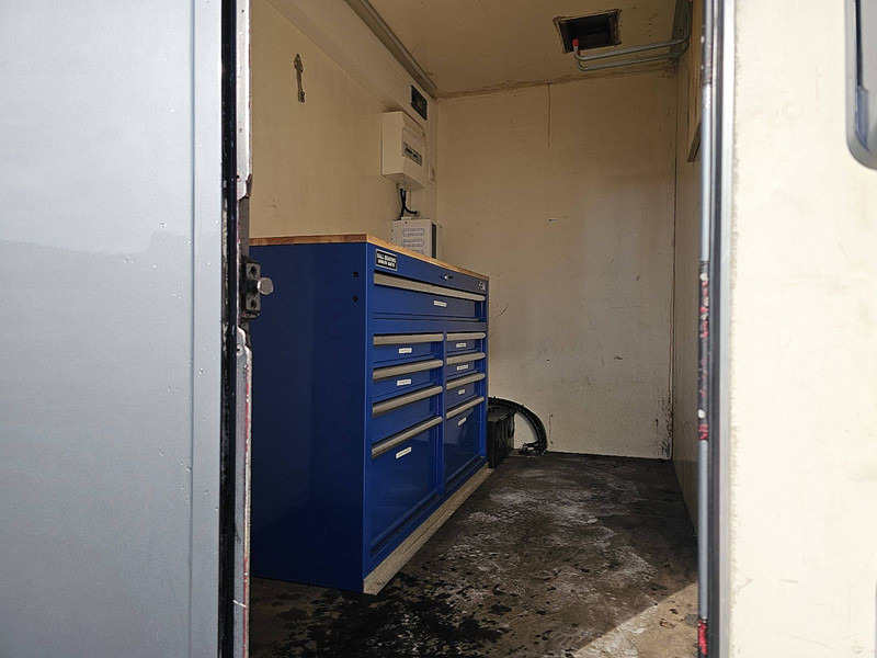 بصندوق مغلق شاحنة MAN 8.180 TGL DOKA DOUBLE CABIN: صور 13