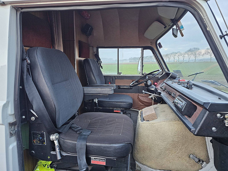 الشاحنات الصغيرة Mercedes-Benz 206  D Camper: صور 7