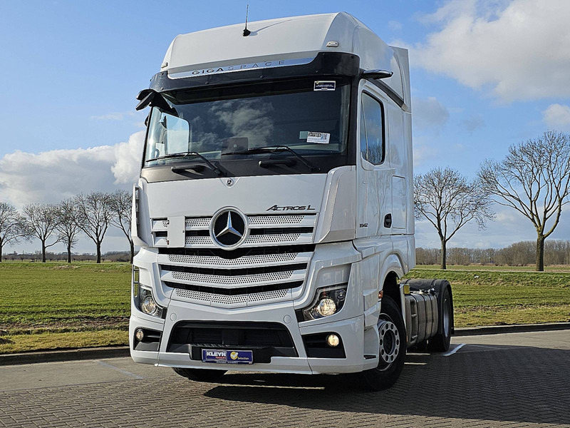 Mercedes-Benz ACTROS 1842 LS MP5 GIGASPACE - شاحنة جرار: صور 1 Mercedes-Benz ACTROS 1842 LS MP5 GIGASPACE - شاحنة جرار: صور 1