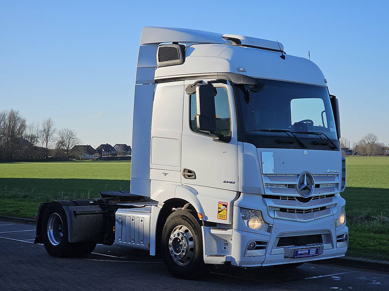 Mercedes-Benz ACTROS 1848 LS Streamspace 2.30 - شاحنة جرار: صور 5 Mercedes-Benz ACTROS 1848 LS Streamspace 2.30 - شاحنة جرار: صور 5