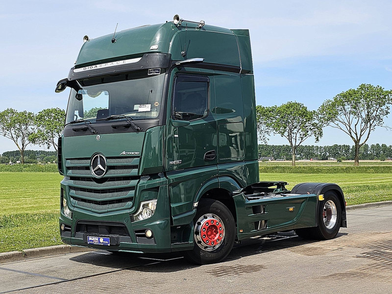 Mercedes-Benz ACTROS 1863 GIGA SOLOSTAR ADR - شاحنة جرار: صور 2 Mercedes-Benz ACTROS 1863 GIGA SOLOSTAR ADR - شاحنة جرار: صور 2
