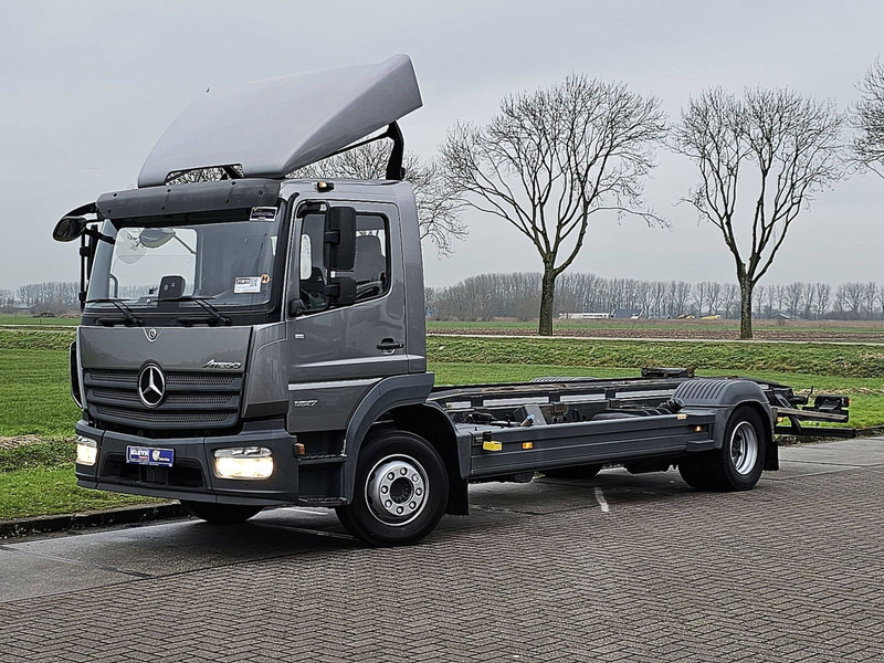 Mercedes-Benz ATEGO 1227 AIRCO WB 475 AHK - شاحنات الحاويات/ جسم علوي قابل للتغيير شاحنة: صور 2 Mercedes-Benz ATEGO 1227 AIRCO WB 475 AHK - شاحنات الحاويات/ جسم علوي قابل للتغيير شاحنة: صور 2