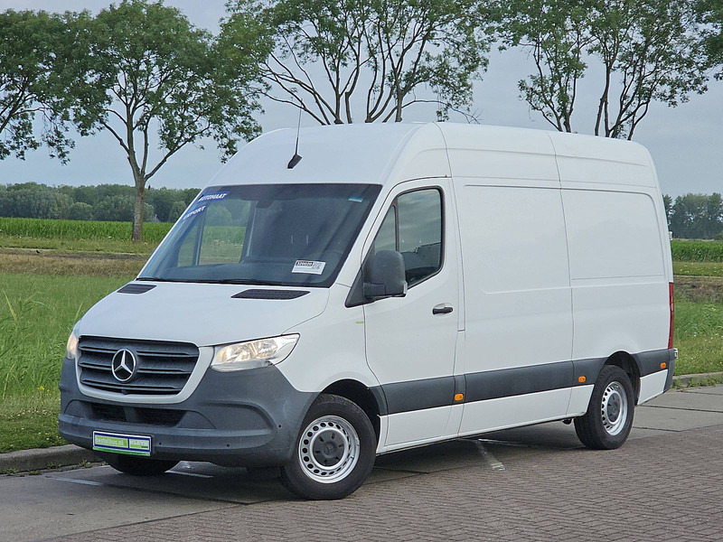 Mercedes-Benz Sprinter 316 L2H2 RWD MBUX Autom! - فان: صور 2 Mercedes-Benz Sprinter 316 L2H2 RWD MBUX Autom! - فان: صور 2