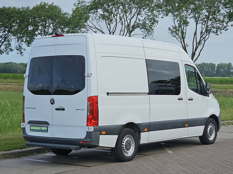Mercedes-Benz Sprinter 316 L2H2 RWD MBUX Autom! - فان: صور 3 Mercedes-Benz Sprinter 316 L2H2 RWD MBUX Autom! - فان: صور 3