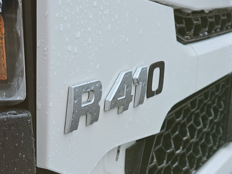 شاحنة جرار Scania R410: صور 17