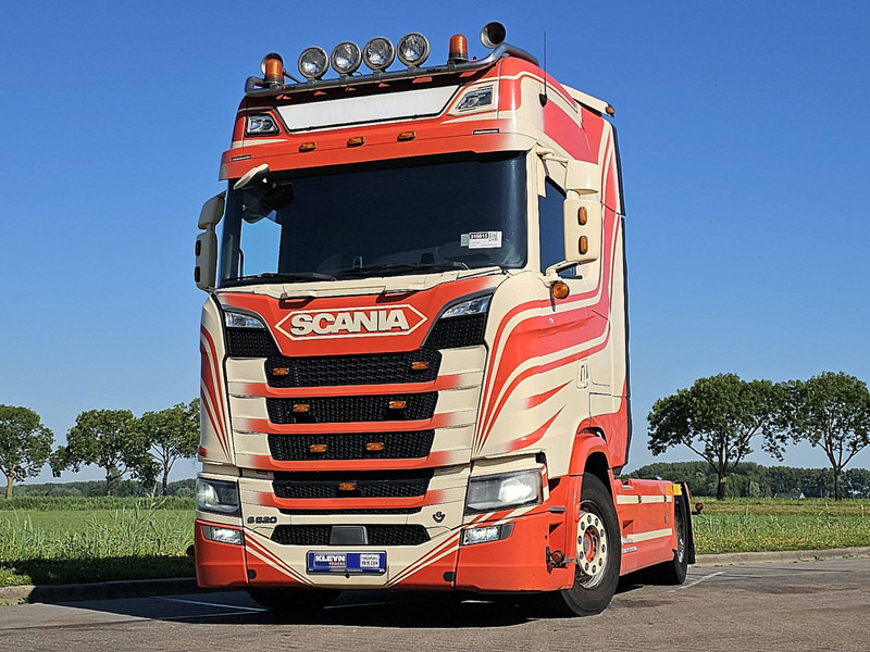 Scania S520 V8 RET. LEATHER - شاحنة جرار: صور 1 Scania S520 V8 RET. LEATHER - شاحنة جرار: صور 1