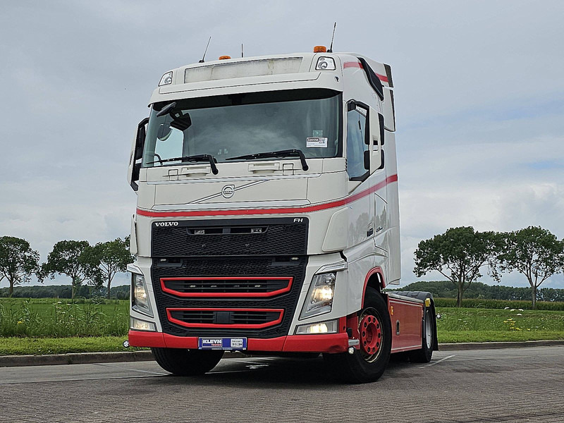 Volvo FH 460 GLOBETROTTER - شاحنة جرار: صور 1 Volvo FH 460 GLOBETROTTER - شاحنة جرار: صور 1