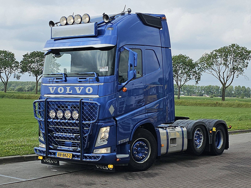 Volvo FH 460 XL 6X2 SPECIAL SHOW - شاحنة جرار: صور 2 Volvo FH 460 XL 6X2 SPECIAL SHOW - شاحنة جرار: صور 2